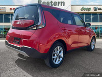 | Heated Front Bucket Seats | Heated Steering Wheel | Apple CarPlay & Android Auto | Exterior Parkin... (image 4)
