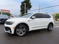 7 Passenger - R-Line package - HIGHLINE Pkg - LOW LOW KMS - CALL FOR APPOINTMENT CANADIAN VEHICLE Vi... (image 7)