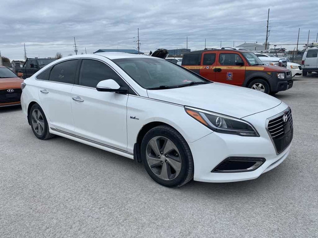  2017 Hyundai Sonata PLUG-IN HYB in Cars & Trucks in Barrie - Image 3