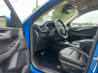 2021 FORD ESCAPE SEL AWD NO ACCIDENTS, NO CLAIMS ONE OWNER WITH GREAT SERVICE HISTORY! Vehicle comes... (image 8)