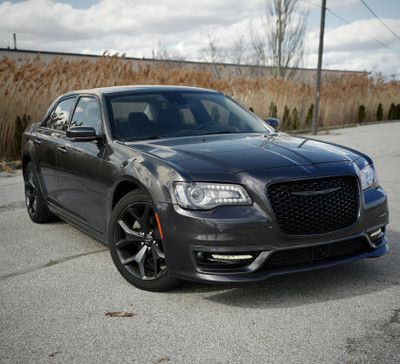 2021 Chrysler 300 300 Touring RWD