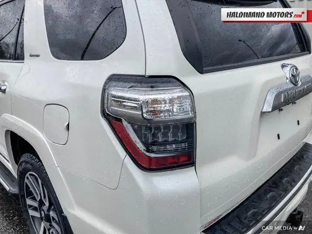 2020 Toyota 4Runner LIMITED in Cars & Trucks in Hamilton - Image 15