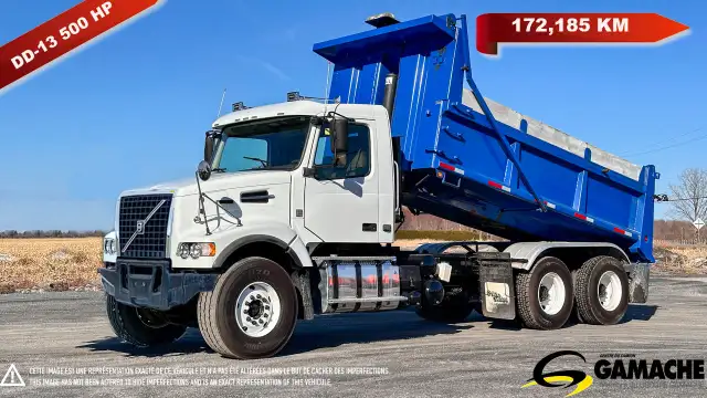 2012 VOLVO VHD 10 WHEEL DUMP TRUCK in Heavy Trucks in Chilliwack - Image 2