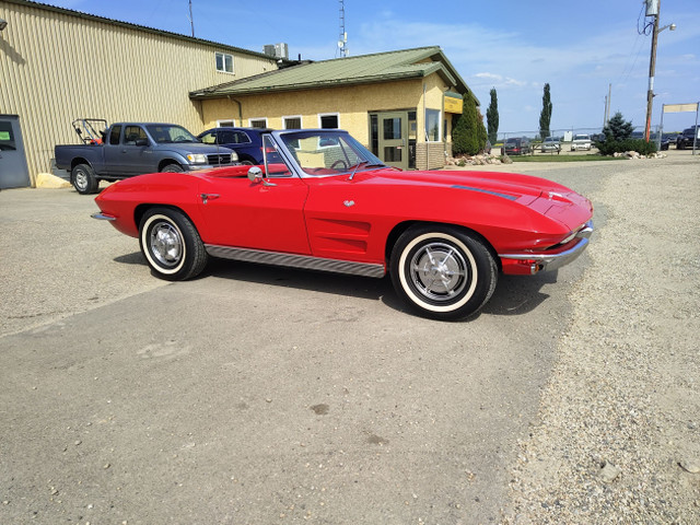 1963 Chevrolet Corvette in Cars & Trucks in St. Albert - Image 4