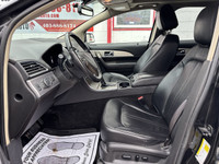 AWD | LEATHER HEATED AND COOLED SEATS | SUNROOF | TOW HITCH | 3.7L This 2013 Lincoln MKX AWD is a pr... (image 9)