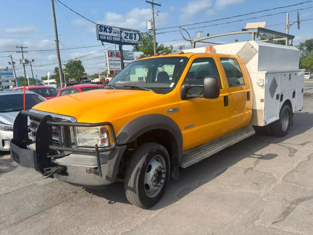 2005 FORD F-450 Super Duty DRW in Cars & Trucks in Laval / North Shore - Image 2