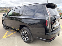 Command attention in this 2023 Cadillac Escalade Sport Platinum, finished in striking Black Raven wi... (image 5)