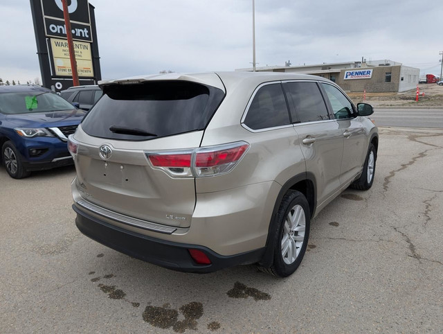 2016 Toyota Highlander LE | Back Up Camera | AWD in Cars & Trucks in Winnipeg - Image 4