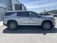 Feel the allure of the open road with the sleek new 2025 Chevrolet Traverse LT AWD, 7-Passenger , pa... (image 9)