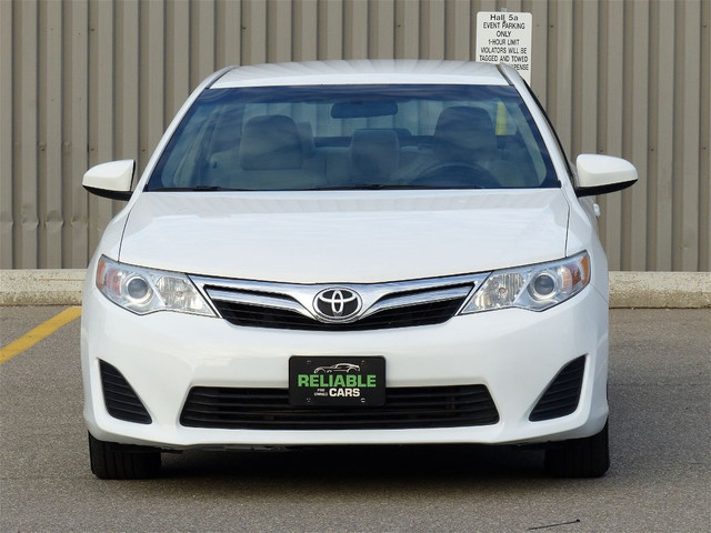 2014 Toyota Camry LE | Back Cam | Winter Tires | Carfax Availabl in Cars & Trucks in Mississauga / Peel Region - Image 3