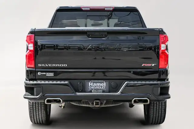 2022 Chevrolet Silverado 1500 RST Z71 Awd 4X4 Crew Cab / 5.3L V8 in Cars & Trucks in City of Montréal - Image 8