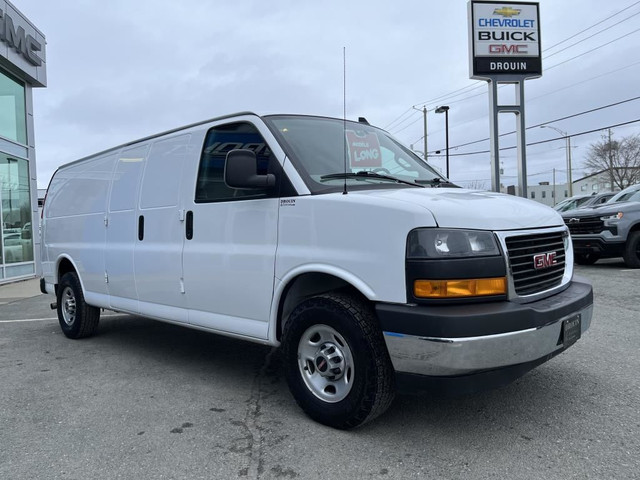  2021 CHEVROLET EXPRESS 6.6L / LONGUE / Cargo / 2500 / 4.99% D'I in Cars & Trucks in Thetford Mines - Image 3