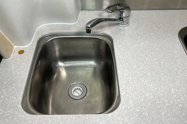 2012 Pleasure-Way Excel TS – Pre-Owned Class B Motorhome. in RVs & Motorhomes in Red Deer - Image 27