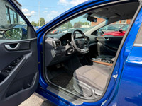 2019 HYUNDAI IONIQ PREFERRED ELECTRIC HATCHBACK EN EXCELLENTE CONDITION MECANIQUE ET ESTHETIQUE!!!!!... (image 1)