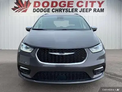 2023 Chrysler Pacifica Limited AWD | Nav | Heated Seats, View more