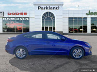 This Hyundai Elantra delivers a Regular Unleaded I-4 2.0 L/122 engine powering this Variable transmi... (image 5)