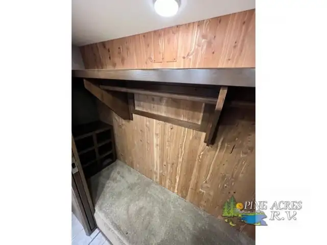 2016 Entegra Coach Anthem 42RBQ 42 Miles All New Tires ! in RVs & Motorhomes in Moncton - Image 65