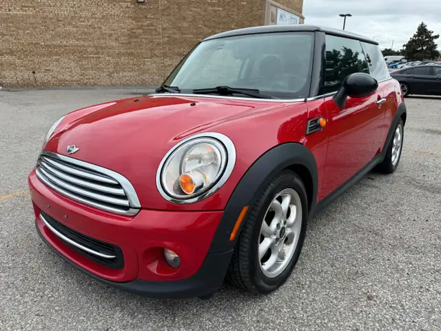 2012 MINI Cooper Hardtop 2dr Cpe Classic in Cars & Trucks in City of Toronto - Image 5
