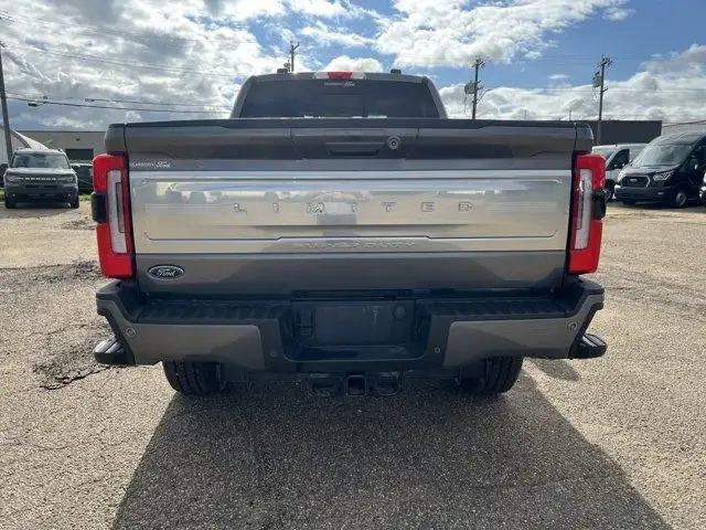 2023 Ford Super Duty F-350 SRW Limited CrewCab 160 | MoonRoof dans Autos et camions dans Ville d’Edmonton - Image 25