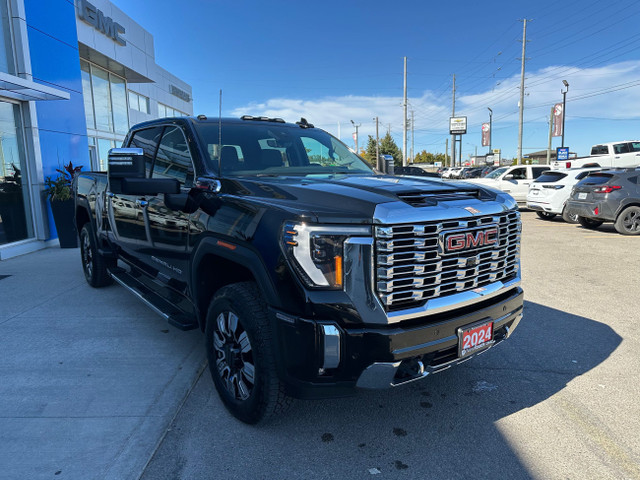 2024 GMC Sierra 2500HD Denali DURAMAX! LOADED AND PRICED TO MOVE in Cars & Trucks in Markham / York Region - Image 3