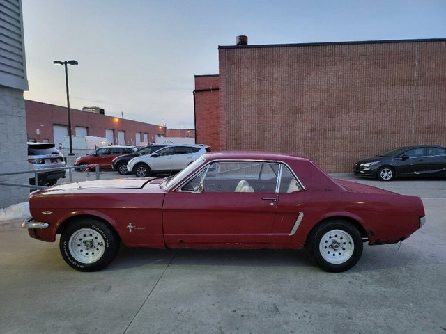 1965 Ford Mustang *RUNS*SOLID FRAME-AUTOMATIC-NEEDS RESTORATION! in Cars & Trucks in City of Toronto - Image 2