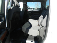 2015 GMC SLE DURAMAX DIESEL 3500 H/D (¾ TON ) 4x4, Automatic transmission ,Cruise control,Tilt steer... (image 9)