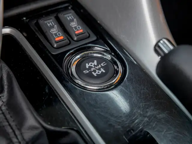 2022 Mitsubishi ECLIPSE CROSS ES 4X4 *SIEGES CHAUFF* CARPLAY BLU in Cars & Trucks in Laurentides - Image 25