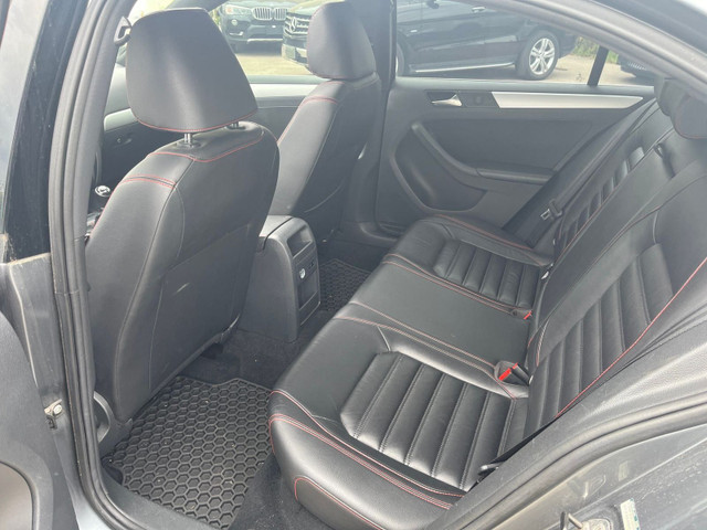 2012 Volkswagen Jetta GLI 4dr Sdn Manual *NAVI/BACKUP CAM/BEATS  in Cars & Trucks in City of Toronto - Image 2