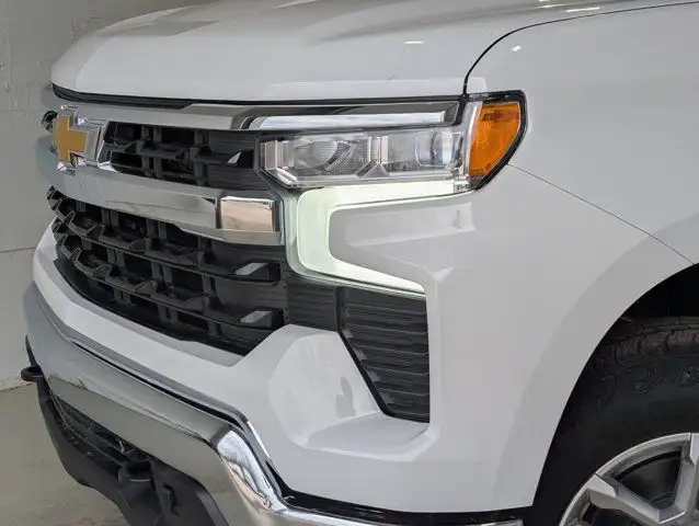 2025 Chevrolet Silverado 1500 LT- Trailering Pkg - Protection dans Autos et camions dans Barrie - Image 3