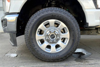 6.7l Power Stroke V8 Diesel W/fx4 Off Road Pkg And 176'' Wb Very Low Kms And Priced To Sell Quickly!... (image 8)