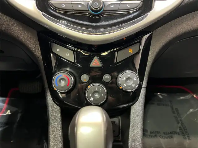 2017 Chevrolet Sonic in Cars & Trucks in Ottawa - Image 26