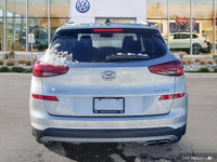 This Hyundai Tucson boasts a Regular Unleaded I-4 2.4 L/144 engine powering this Automatic transmiss... (image 3)
