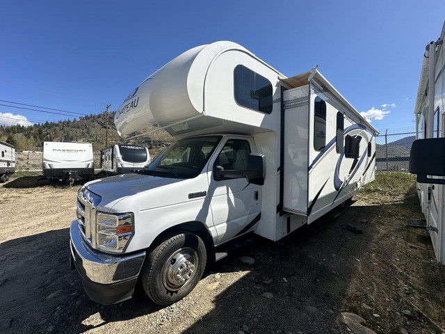  2021 Thor Chateau 31 W in RVs & Motorhomes in Nelson