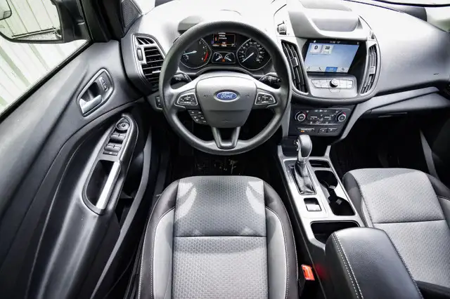 2019 Ford Escape SE FWD • HEATED SEATS • CP/AA • REMOTE START in Cars & Trucks in Ottawa - Image 14