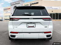 *DEMO UNIT* This vehicle is a dealership demo that has been carefully driven by our staff, regularly... (image 4)