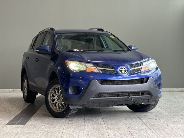 2014 Toyota RAV4 LE | AWD | Heated Seats in Cars & Trucks in Edmonton - Image 2
