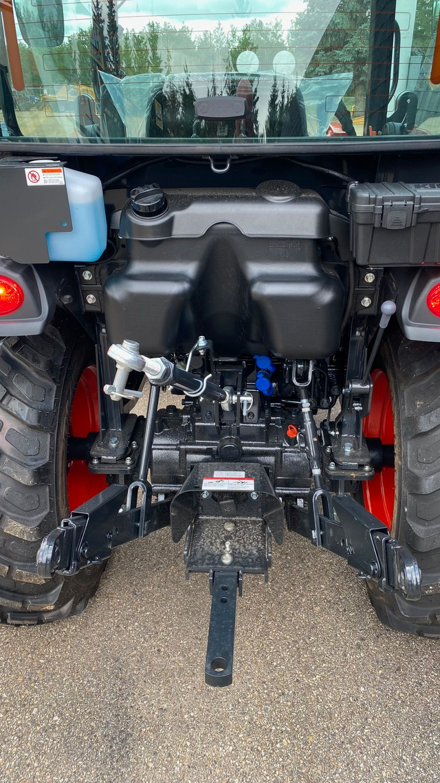 2025 KIOTI CK2620SE HST 25HP CABBED TRACTOR W/ LOADER & 66 QA BU in Farming Equipment in Strathcona County - Image 4