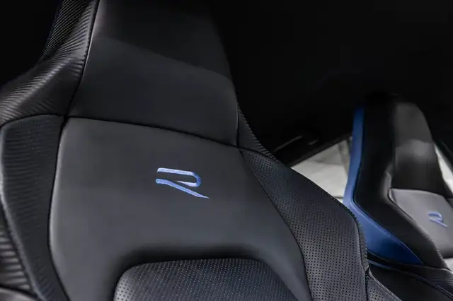 2024 Volkswagen Golf R 2.0T 7Sp at DSG w/Tip 4 Motion * Carplay  in Cars & Trucks in City of Montréal - Image 35