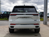 | PREVIOUS DEALER DEMO | Step into premium performance and luxury with the 2025 Jeep Grand Cherokee... (image 5)