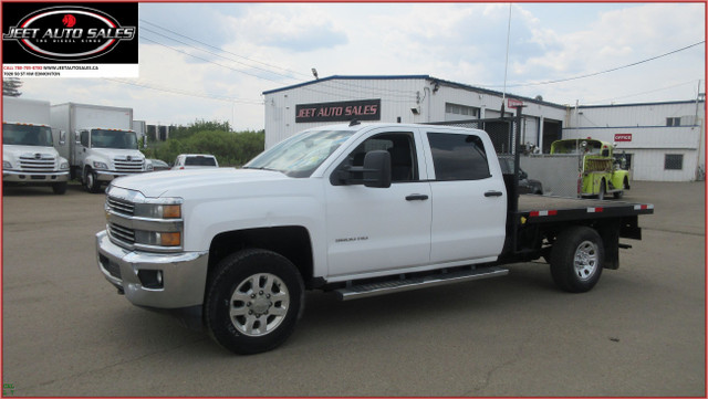 2015 CHEVY 3500 CREW CAB FLAT DECK in Cars & Trucks in Edmonton - Image 2