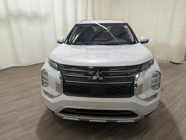 2024 Mitsubishi Outlander SEL No Accidents! in Cars & Trucks in Calgary - Image 2