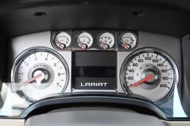 2010 Ford F-150 LARIAT + SUPERCREW + 4 X 4 + 81312 KM LARIAT SUP in Cars & Trucks in Longueuil / South Shore - Image 19