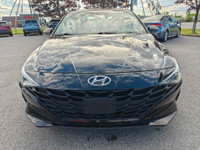 ELANTRA PREFERRED! LOADED! APPLE CARPLAY/ANDROID AUTO, HEATED STEERING WHEEL, HEATED SEATS, BLACK ON... (image 1)