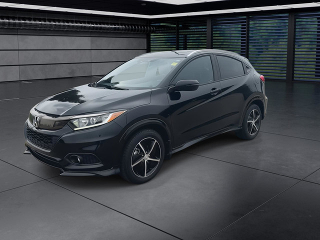 2019 Honda HR-V Sport l Low Kms l Roof Rails in Cars & Trucks in Calgary - Image 4