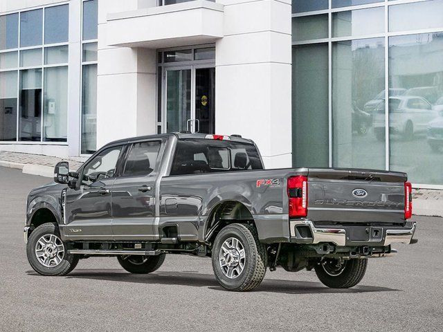 2024 Ford Super Duty F-350 SRW F350 LARIAT 4WD Crew Cab Diesel in Cars & Trucks in City of Toronto - Image 4