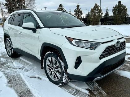 2020 Toyota RAV4 LIMITED AWD *LOW KMS* in Cars & Trucks in Edmonton