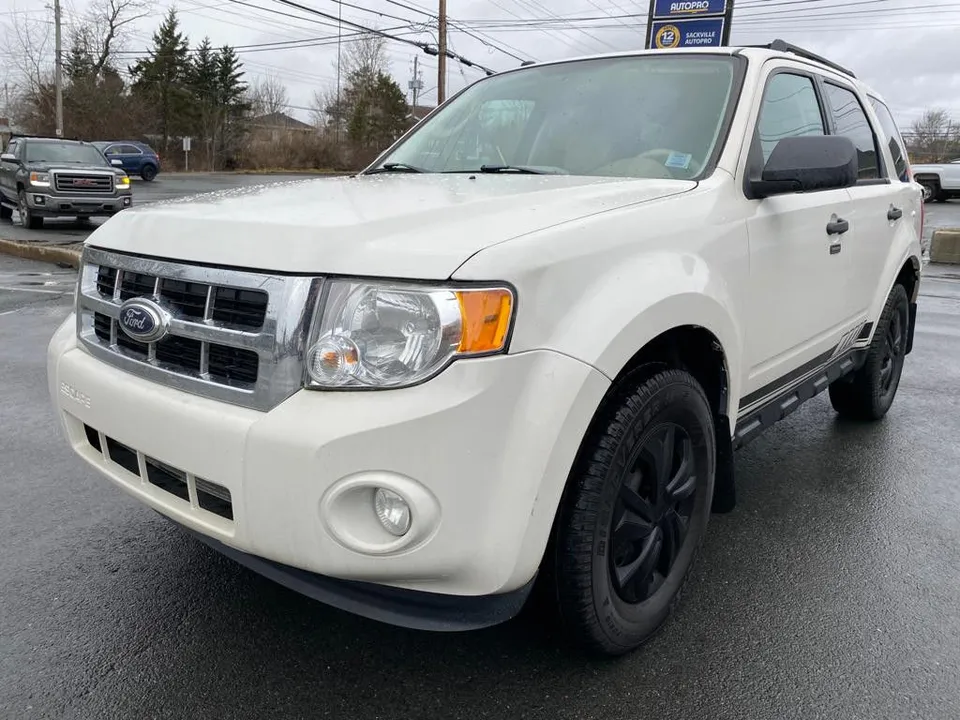 2012 Ford Escape XLT | 2.5L 4Cyl | 4x4 | No Accident | Low Milea