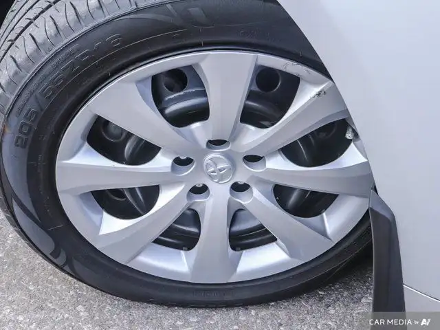 2021 Toyota Corolla LE in Cars & Trucks in Oshawa / Durham Region - Image 25
