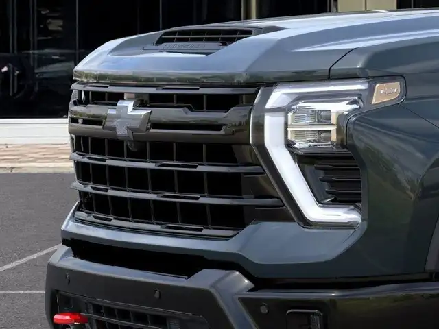 2025 Chevrolet Silverado 2500HD LT in Cars & Trucks in Oakville / Halton Region - Image 17
