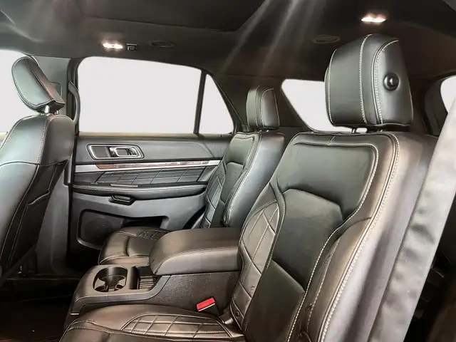 2019 Ford Explorer Platinum One owner! Excellent condition!63838165516419123